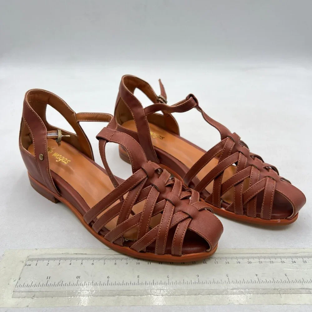 Wo Wagas Brown Round Toe Low Heels Cross Straps Ankle T-Strap Buckles Sandals